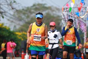 BIB: 47430, 84052
                            <button type="button" onclick="openModal(9922761)" class="btn btn-primary btn-sm float-right btn-popup" data-toggle="modal" data-target=".modal-high-quality">
                        <i class="fas fa-shopping-cart"></i> Add to Cart
                    </button>
                                            <button type="button" onclick="isThisMe(9922761, true)" class="btn btn-success btn-sm float-right btn-popup btn-isme hidden" data-toggle="tooltip" data-placement="bottom" title="นี่คือรูปของคุณใช่ไหม คลิกที่นี่เพื่อเอาเข้าอัลบั้ม">
                        <i class="fas fa-plus"></i> Add to album
                    </button>
                    <button type="button" onclick="isThisMe(9922761, false)" class="btn btn-warning btn-sm float-right btn-popup btn-isnotme hidden">
                        <i class="fas fa-ban"></i> Remove from album
                    </button>